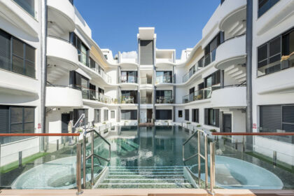 6a8202f702430faf3168091295a6393f - 1