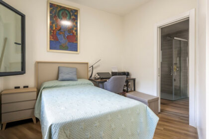 6a8202f702430faf3168091295a6393f - 16