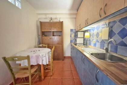 6abff79371a5e267aba6086113b8b4d0 - 10