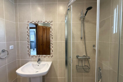 6afff149c40a35fd62dbd5c57a6a271e - 25