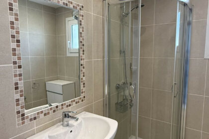 6afff149c40a35fd62dbd5c57a6a271e - 26