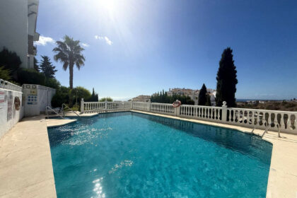 6afff149c40a35fd62dbd5c57a6a271e - 32