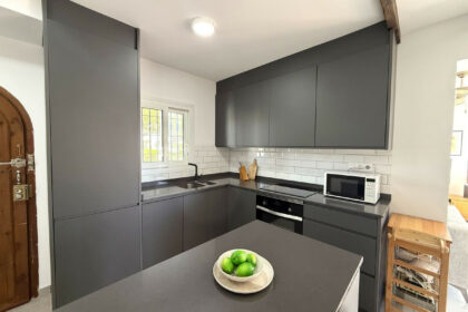 6afff149c40a35fd62dbd5c57a6a271e - 4