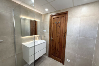 6afff149c40a35fd62dbd5c57a6a271e - 5