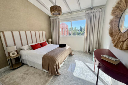 6b0ee2b1c6be9c287d0c703d361db4ae - 17