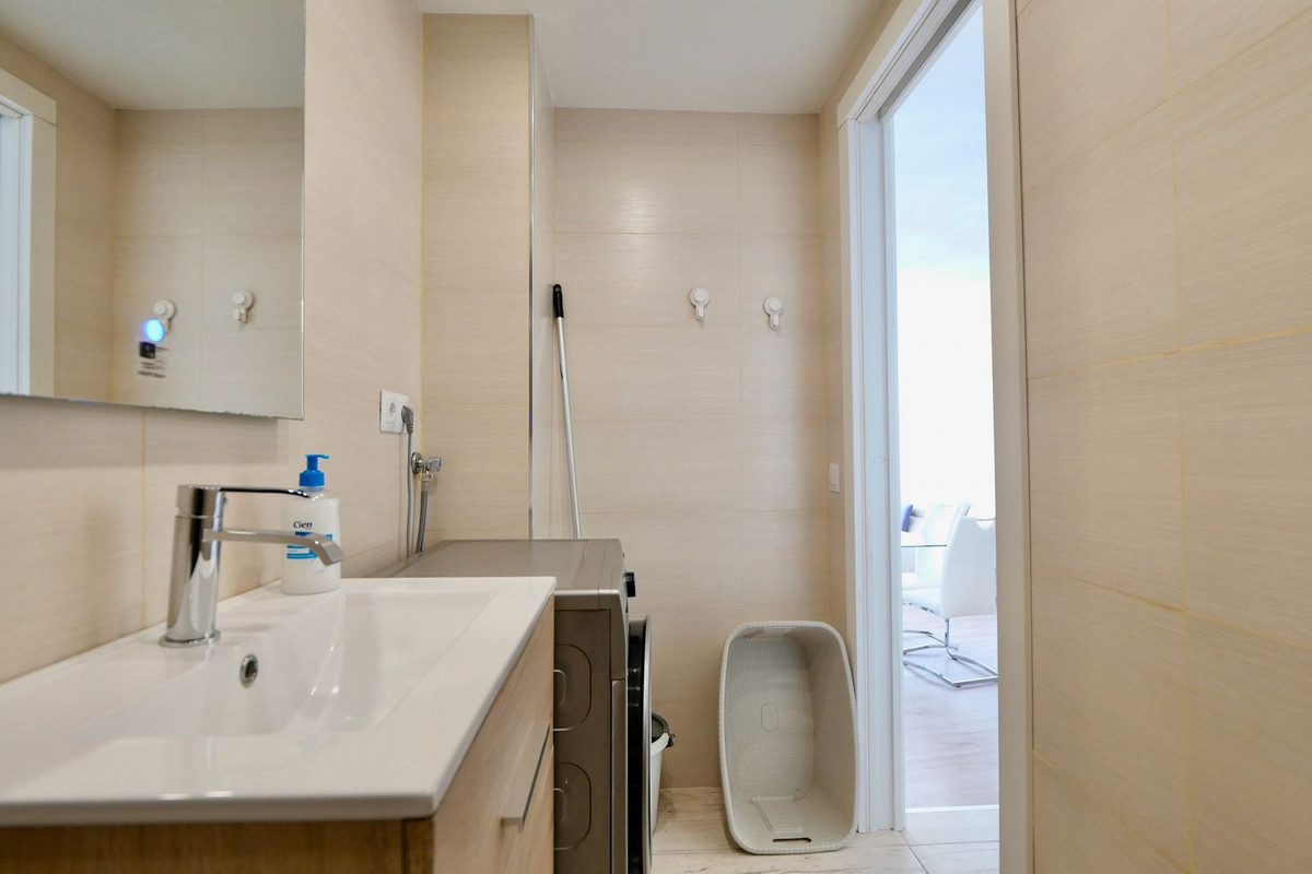 6badc50ef0e18aed7538ea08e1aab116 - 25