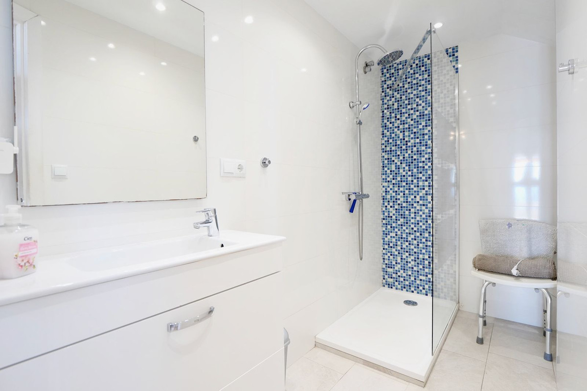 6badc50ef0e18aed7538ea08e1aab116 - 30