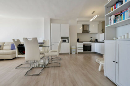 6badc50ef0e18aed7538ea08e1aab116 - 32