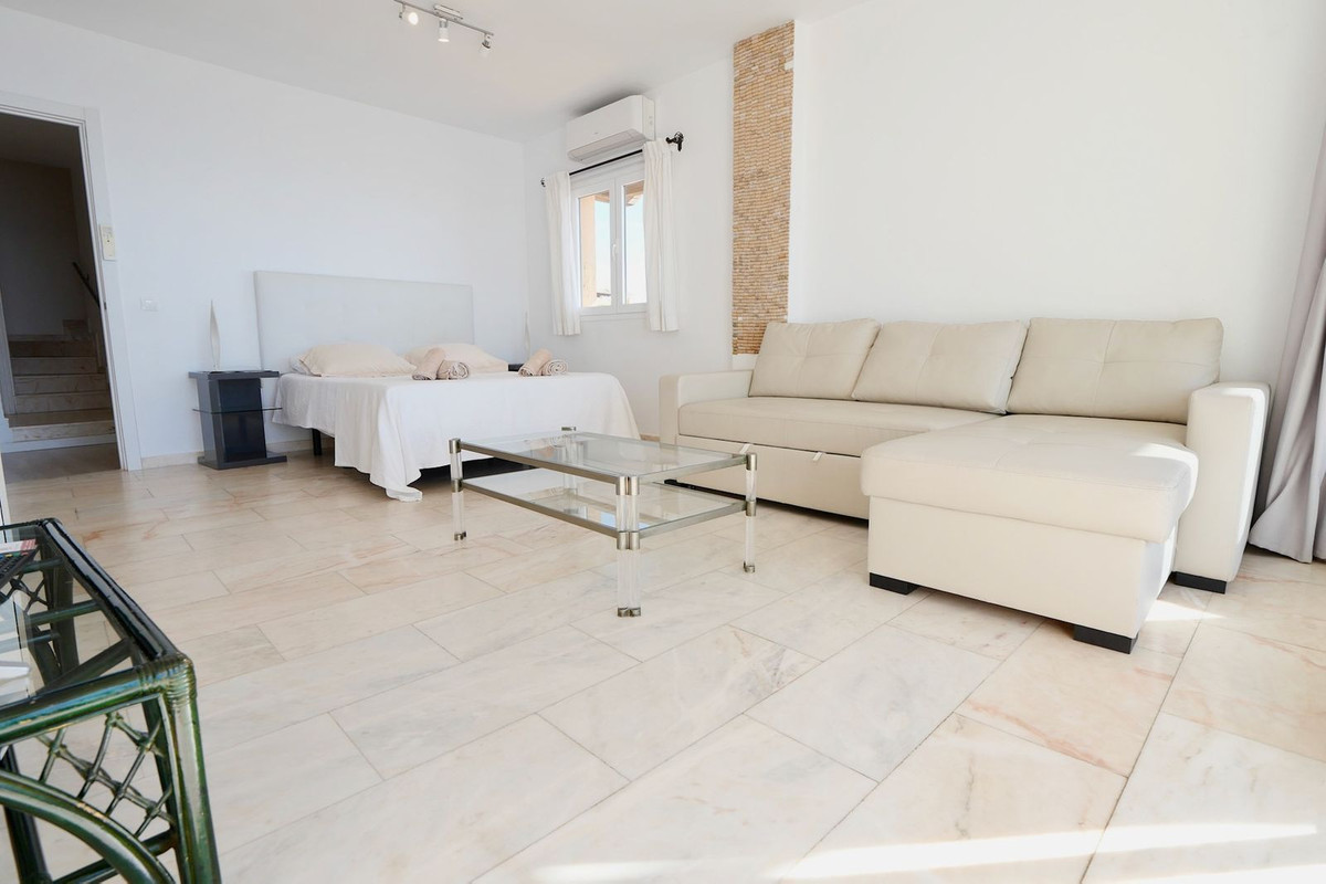 6badc50ef0e18aed7538ea08e1aab116 - 36