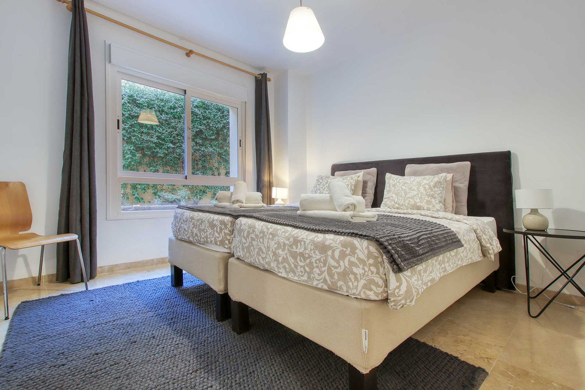 6bb3078eef99f85415a54dc952ade644 - 11