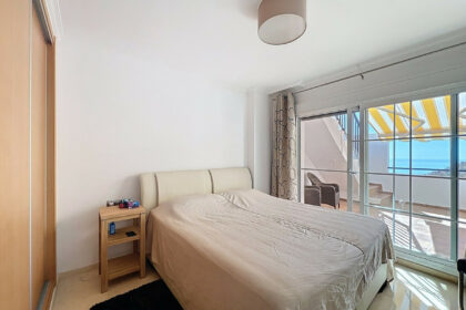 6bd15a900e1845a6848e07d508950200 - 18