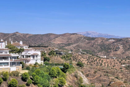 6bd15a900e1845a6848e07d508950200 - 42