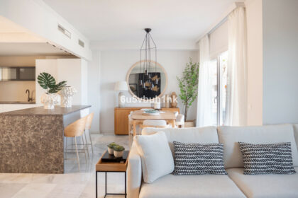 6c1efecf33a446a1e00297065b2c75d0 - 13