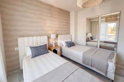 6c1efecf33a446a1e00297065b2c75d0 - 37