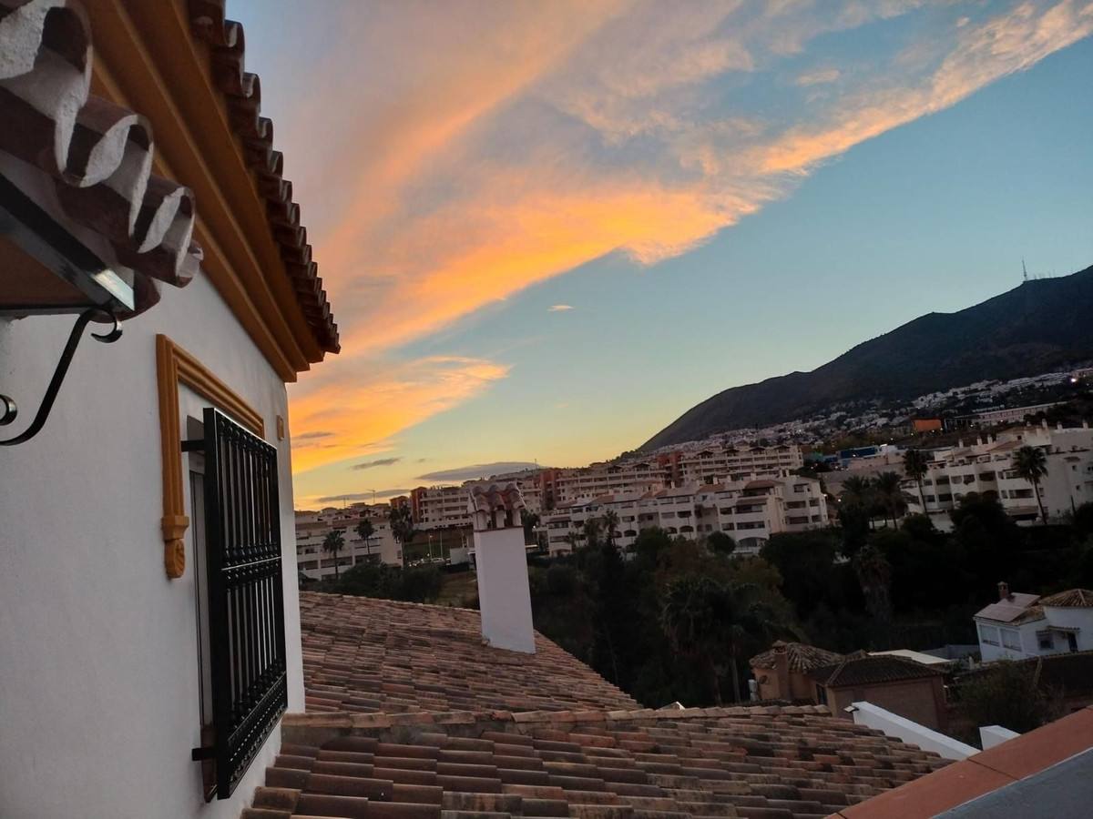 6c28c3ae9078c33cbded6ef379730ad2 - 11