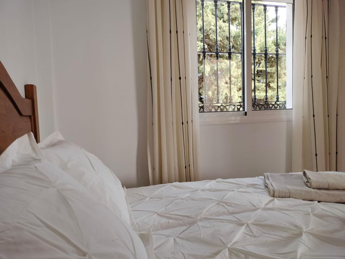 6c28c3ae9078c33cbded6ef379730ad2 - 12