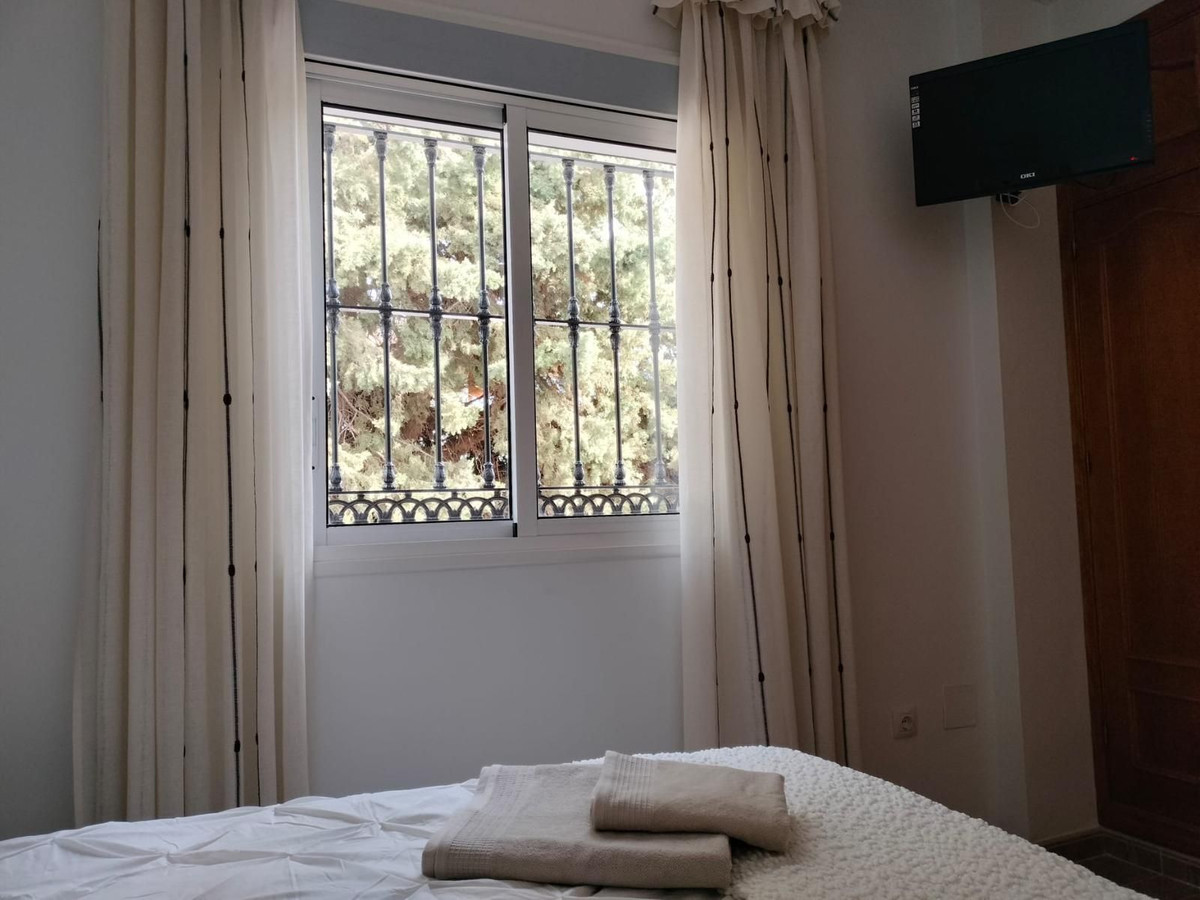 6c28c3ae9078c33cbded6ef379730ad2 - 13