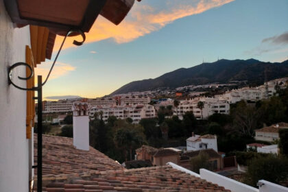 6c28c3ae9078c33cbded6ef379730ad2 - 17