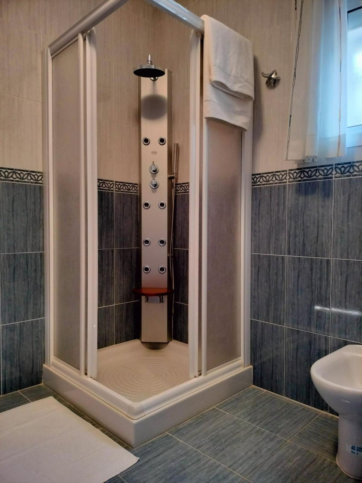 6c28c3ae9078c33cbded6ef379730ad2 - 36