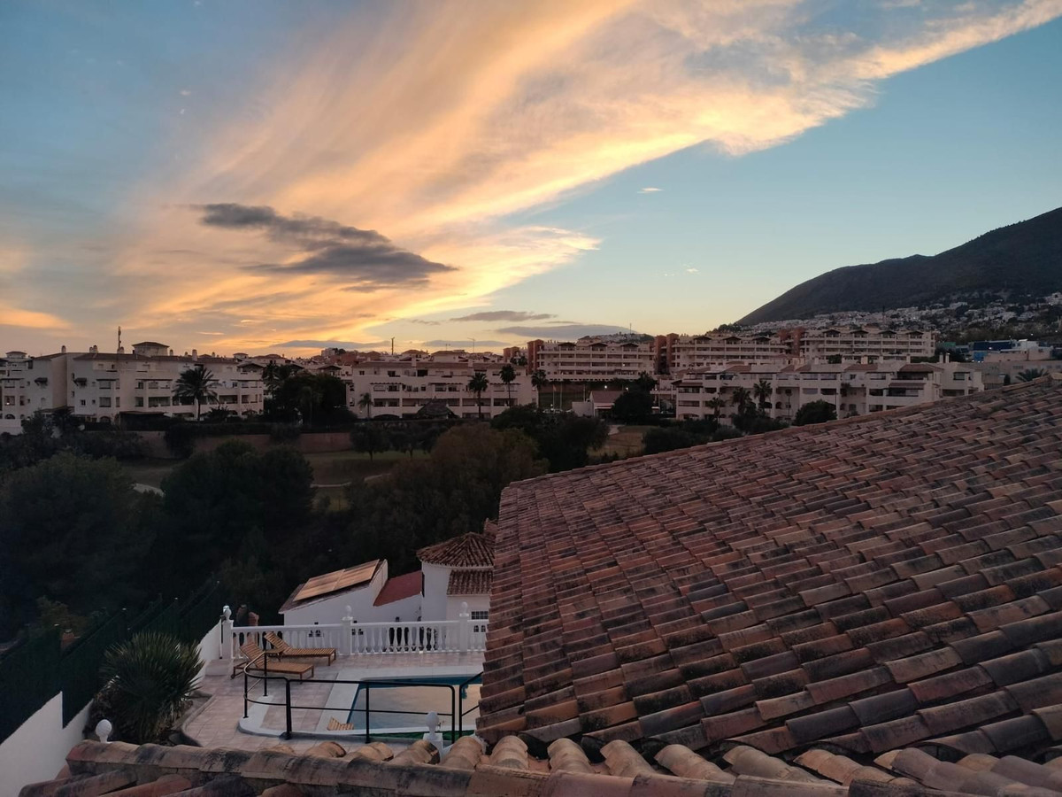 6c28c3ae9078c33cbded6ef379730ad2 - 48