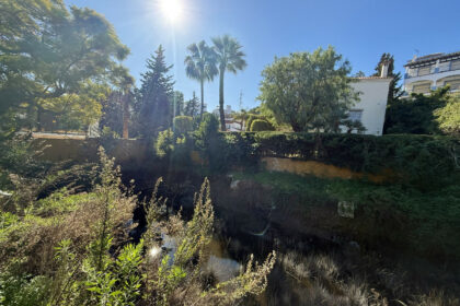 6d6cb37ec57cc265c1623c8d0bf896ad - 6