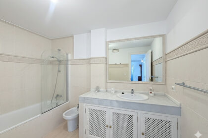 6dc4be1dc6c7803587e9070d1989d8de - 18