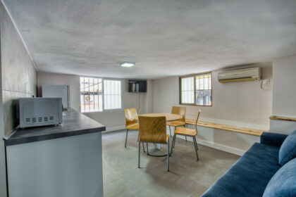 6dc63f00e98fb3265c2a1a74b102d36f - 11