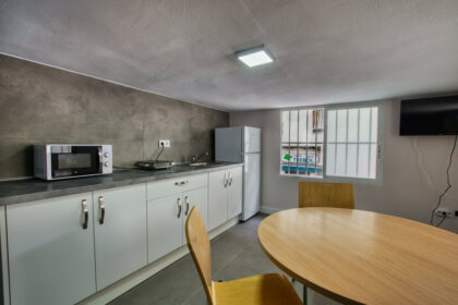 6dc63f00e98fb3265c2a1a74b102d36f - 14