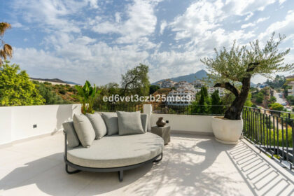 6df57cd8409472c92f1d67c2f410882c - 15