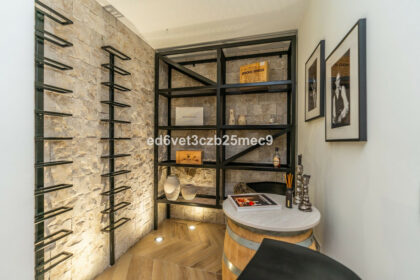 6df57cd8409472c92f1d67c2f410882c - 18