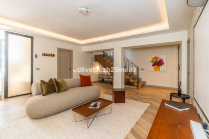 6df57cd8409472c92f1d67c2f410882c - 20