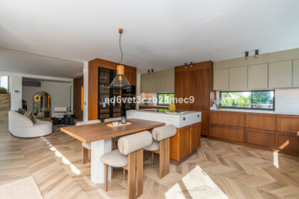 6df57cd8409472c92f1d67c2f410882c - 3