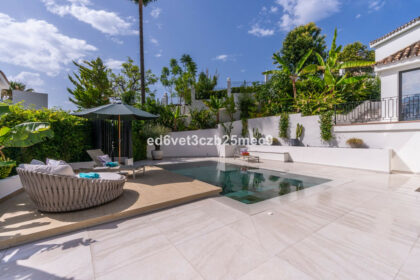 6df57cd8409472c92f1d67c2f410882c - 8