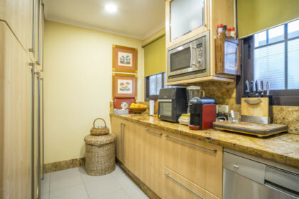 6f5d65cb7539737e50ba95b8c9a757c5 - 11