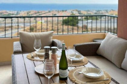 6f988139fbbeae357d3e9035cb7eb63d - 1