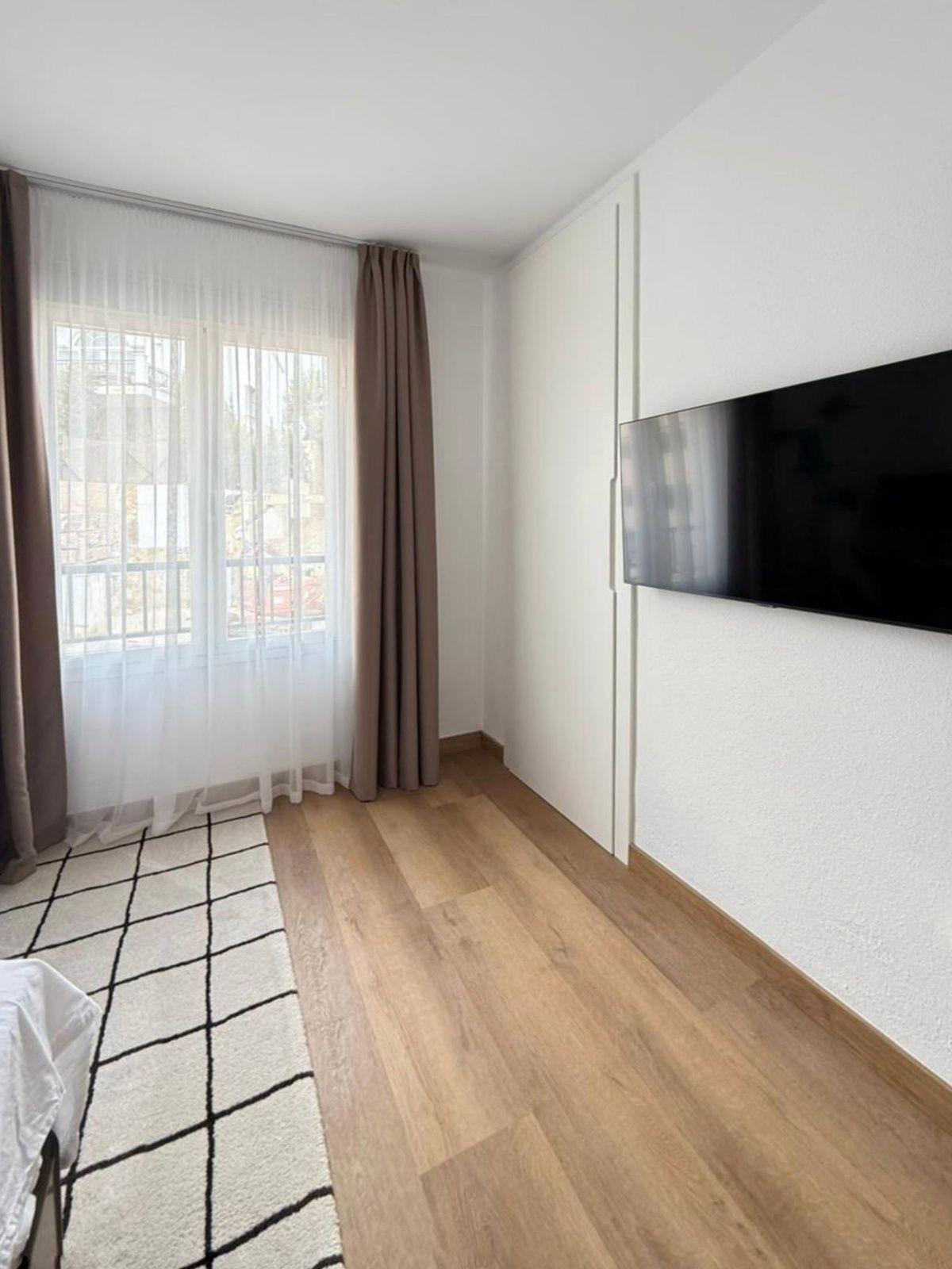 6f988139fbbeae357d3e9035cb7eb63d - 19