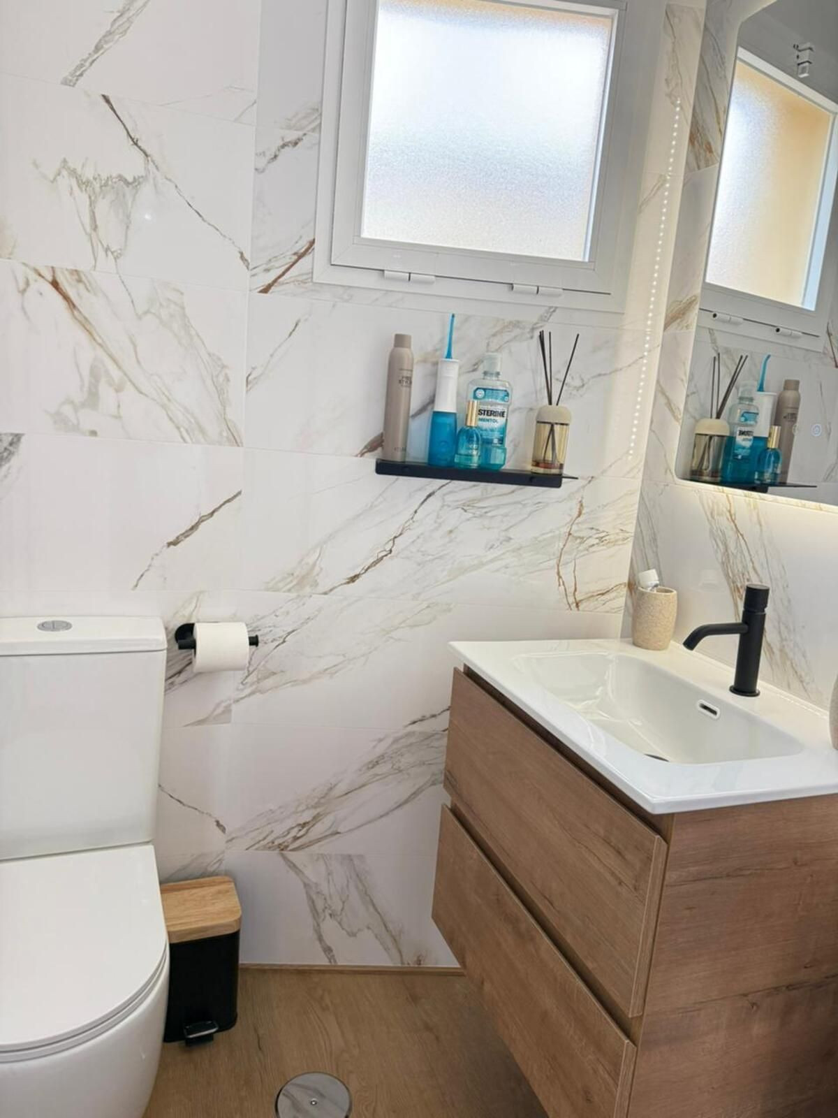 6f988139fbbeae357d3e9035cb7eb63d - 22