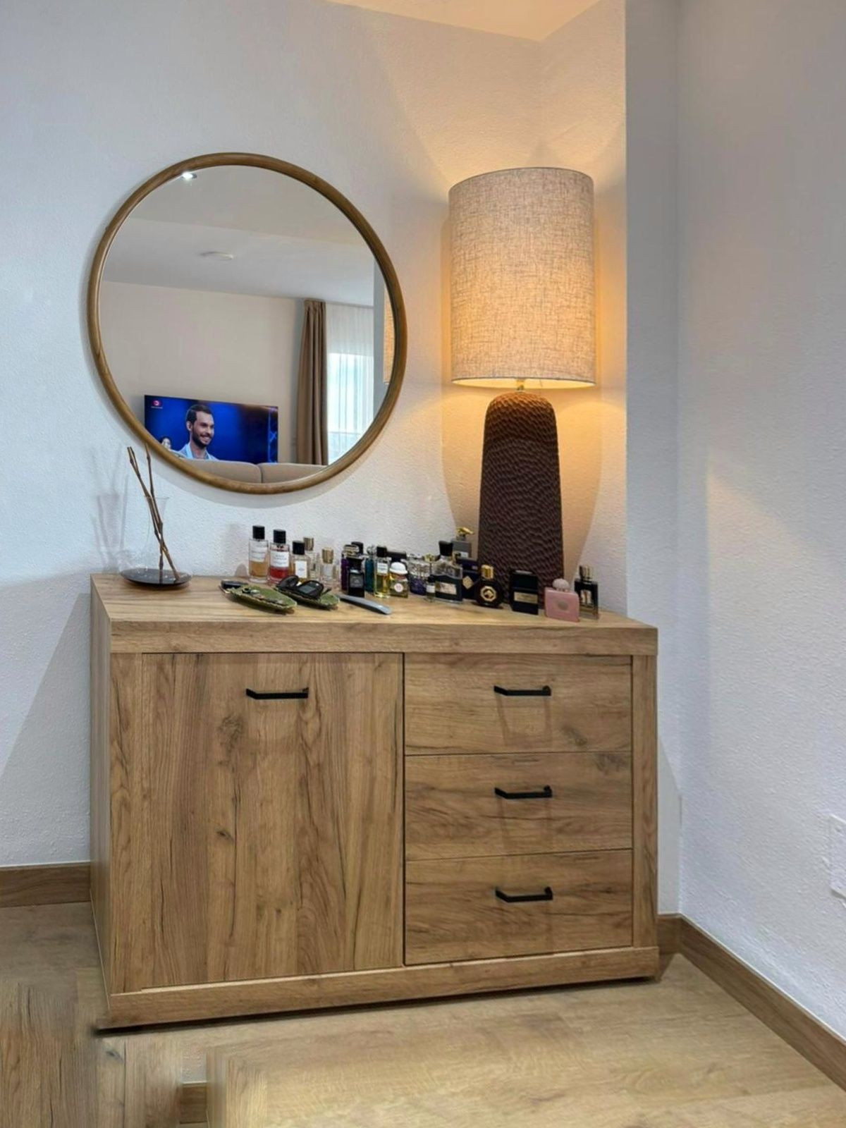 6f988139fbbeae357d3e9035cb7eb63d - 6