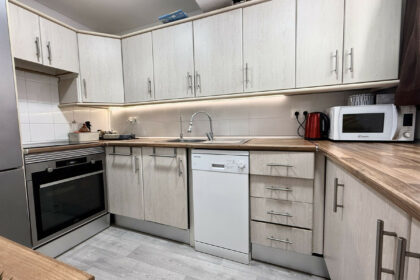 6fb3883a055b6eaeddd18568d1527355 - 11