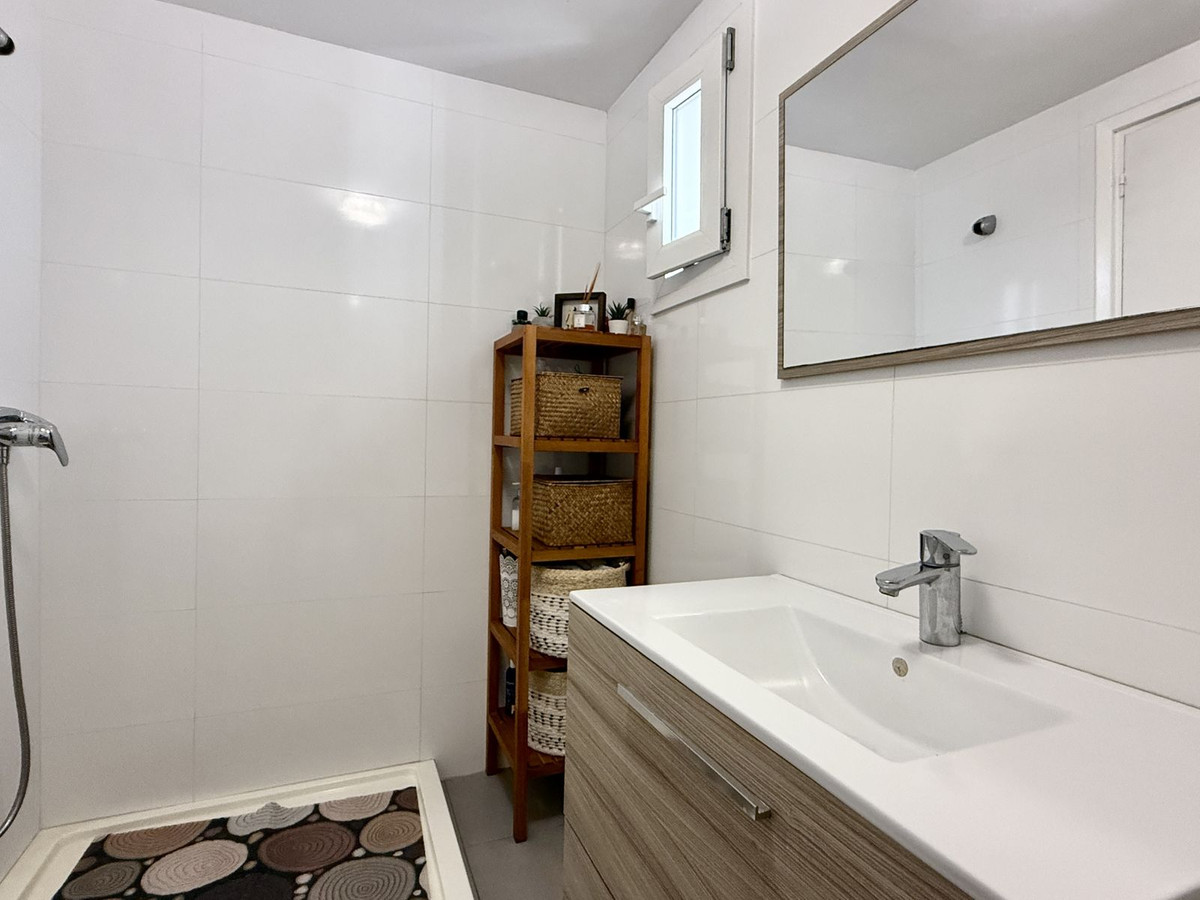 6fb3883a055b6eaeddd18568d1527355 - 14