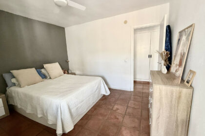 6fb3883a055b6eaeddd18568d1527355 - 16