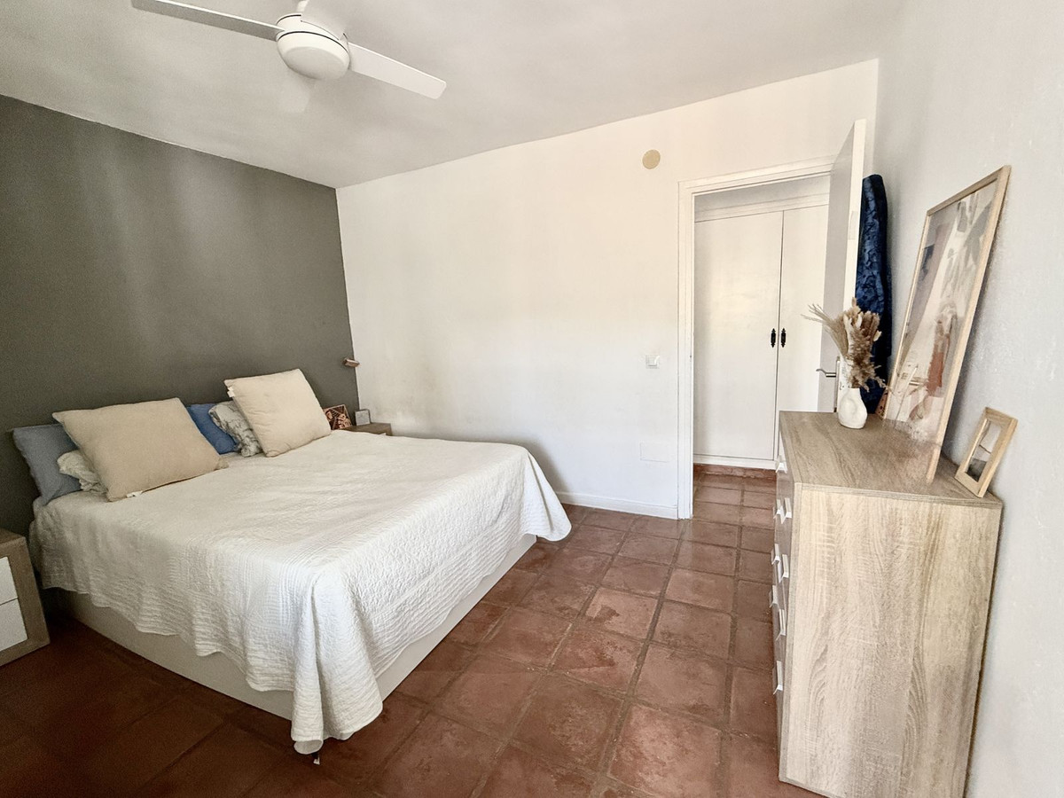 6fb3883a055b6eaeddd18568d1527355 - 16