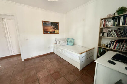 6fb3883a055b6eaeddd18568d1527355 - 19