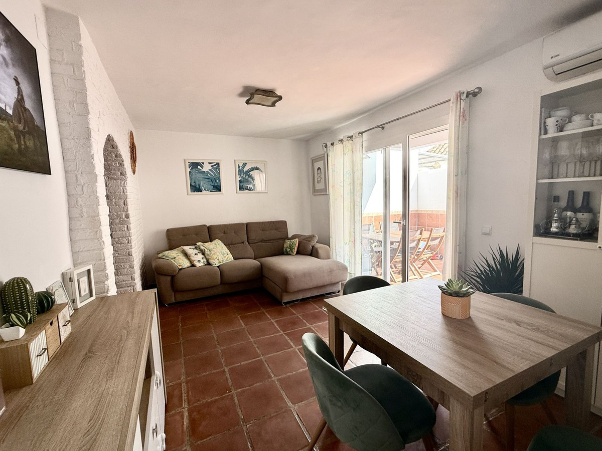 6fb3883a055b6eaeddd18568d1527355 - 9