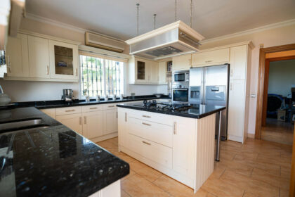 6fed7325fb6c736c0f2f6bb67664991c - 14