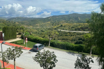 7046a5eea0d3576b7e6d4d58c3b40e3b - 1