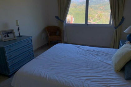 7046a5eea0d3576b7e6d4d58c3b40e3b - 14