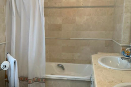 7046a5eea0d3576b7e6d4d58c3b40e3b - 24