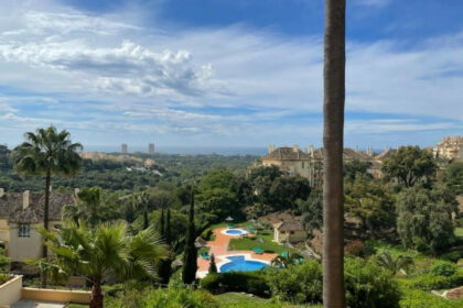 7046a5eea0d3576b7e6d4d58c3b40e3b - 3