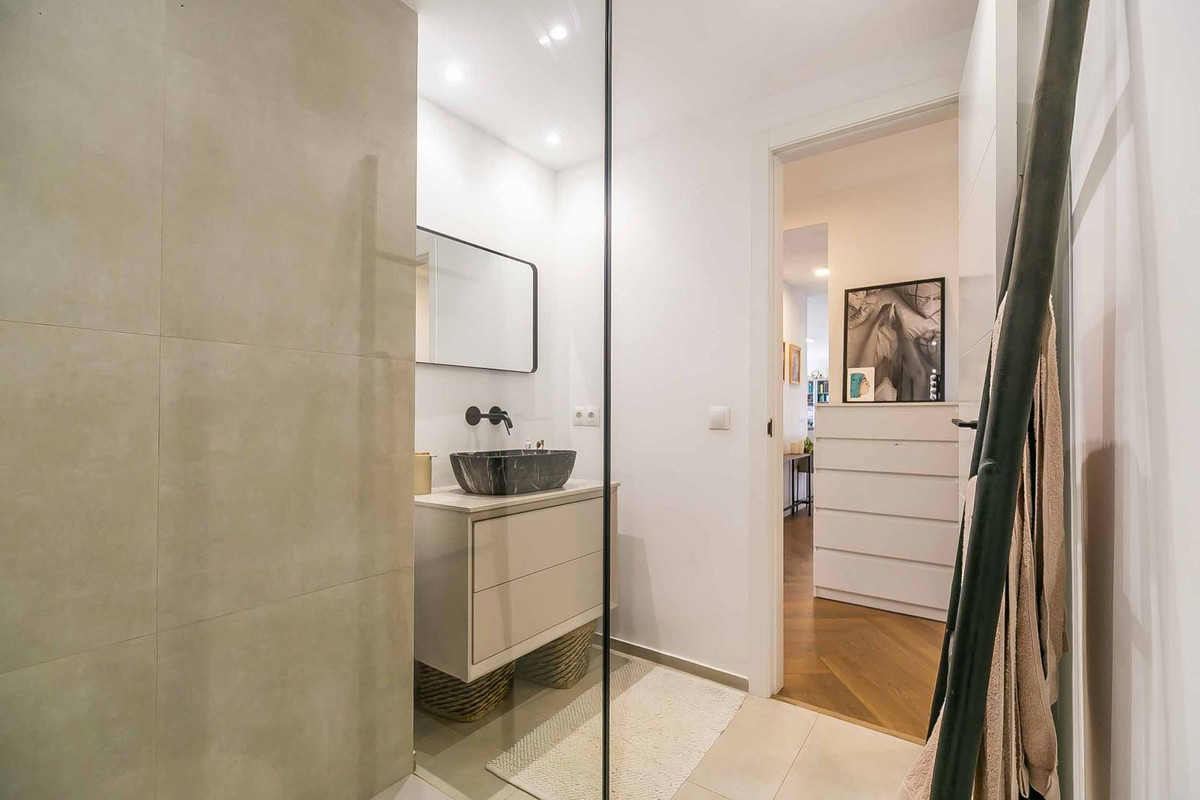 704cbab968a3957a07f2f63caeb98a20 - 33